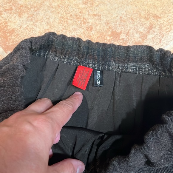 Heart Haat by Issey Miyake skirt - Picture 4 of 7